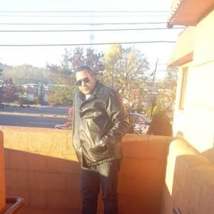 Meet your Posher, Adonis